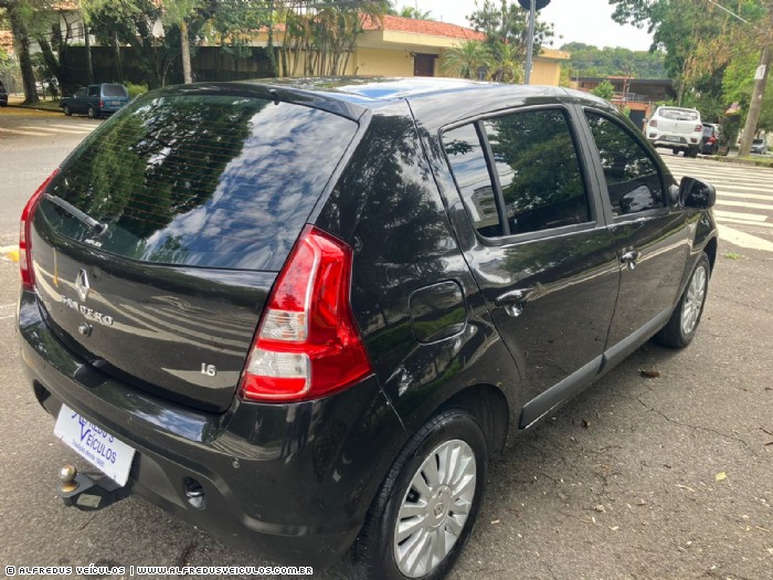 Renault SANDERO PRIVILEGE 1.6 2011/2012